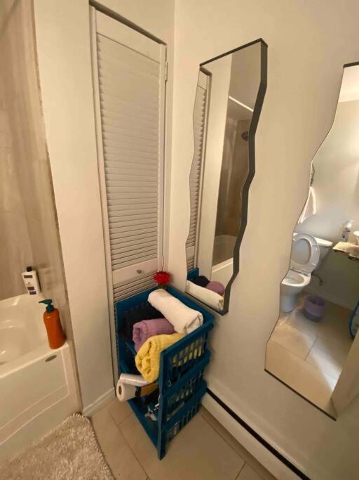 Beautiful Two Bedroom Apartment. YYC 외부 사진